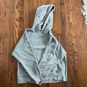 ARITZIA TNA Sweatshirt Size 2